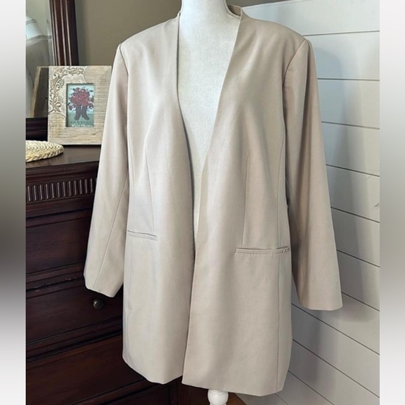 Calvin Klein Khaki Beige Women's
Open Front Blazer - Picture 1 of 7